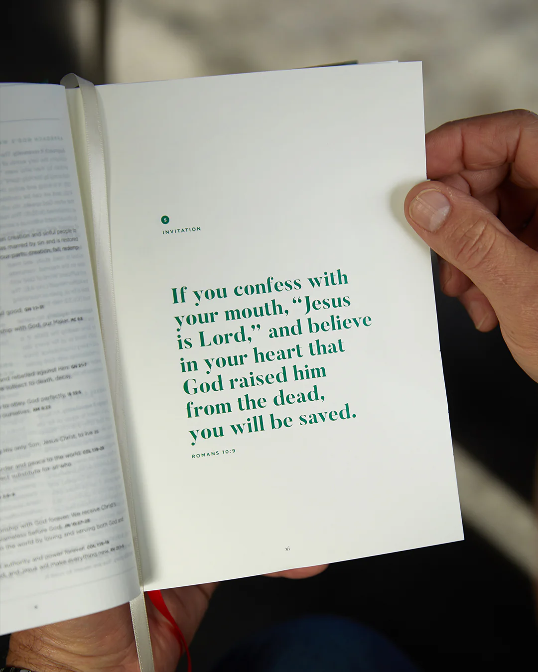 He Reads Truth Bible, Black LeatherTouch - Image 6